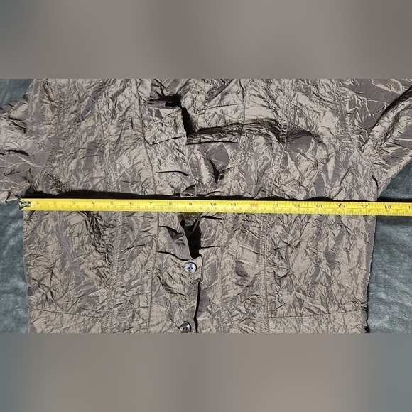 Chicos Jacket Size 0 Crinkled Sheen Jolena 3/4 Sleeve Open Front Egyptian Sand - Picture 8 of 8